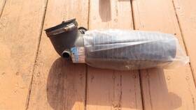 9141228 Volvo 1993-1998 S70 V70 850 Air Intake Hose Sedan