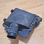 2009 Ford Mustang Air Cleaner Box Assembly 4.0L AR33-9A600-AA Oem. Fixed Price $61.74.