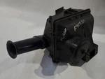 1983 Volkswagen Beetle Oem Cleaner Filter Airbox 022129607N. Fixed Price $75.00.