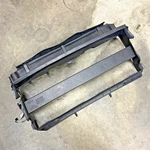 10-16 Land Rover L319 L320 LR4 Radiator Support Air Duct Deflector Baffle Oem. Fixed Price $115.00.